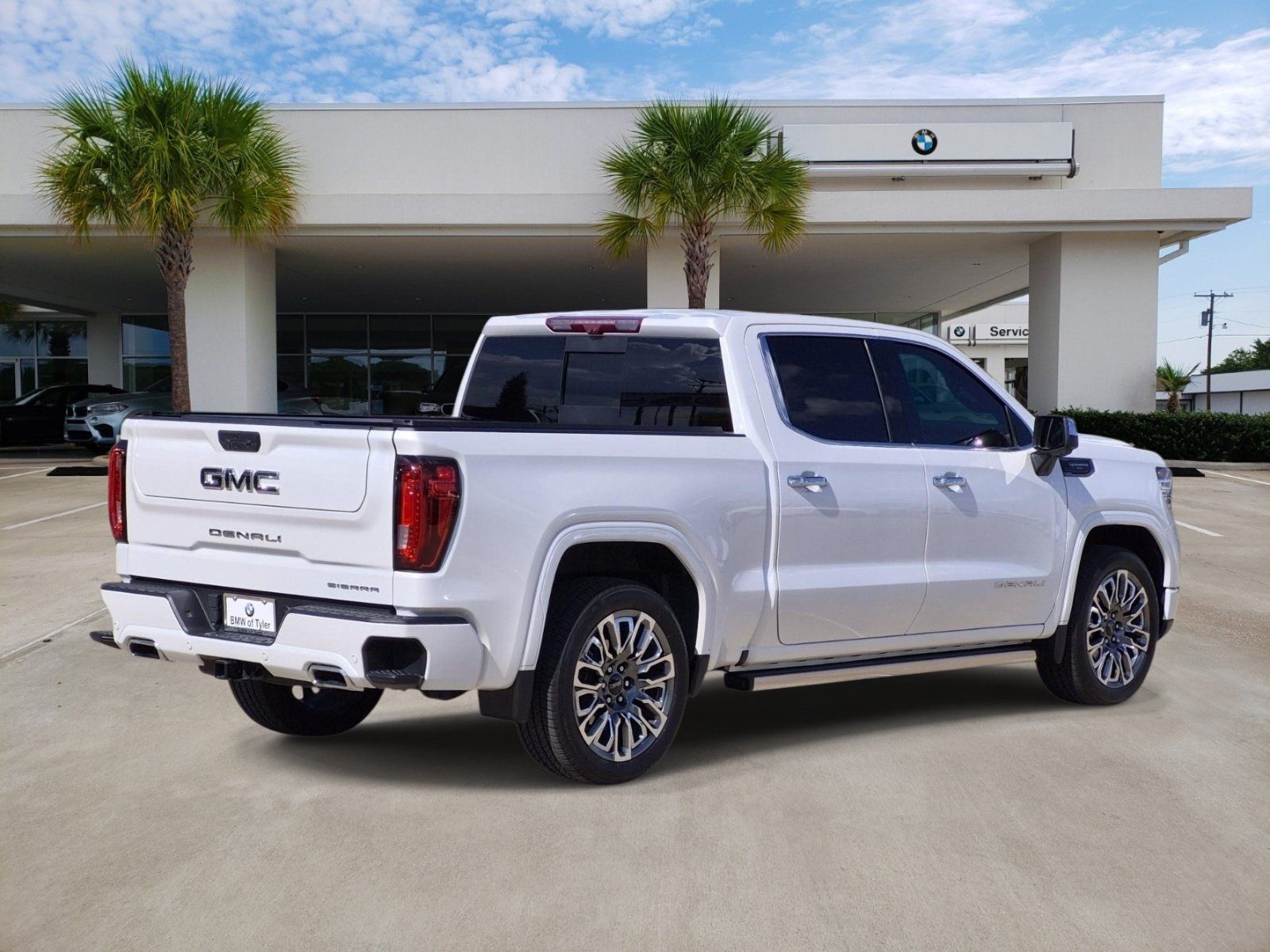 Used 2025 GMC Sierra 1500 Denali Ultimate AWD/4WD image 6
