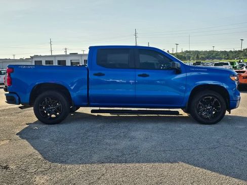 Used 2025 Chevrolet Silverado 1500 Custom AWD/4WD image 6