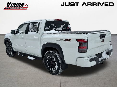 Used 2022 Nissan Frontier PRO-4X image 7