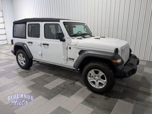 Used 2023 Jeep Wrangler Sport S image 5