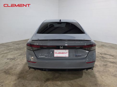 Used 2023 Honda Accord Sport image 7