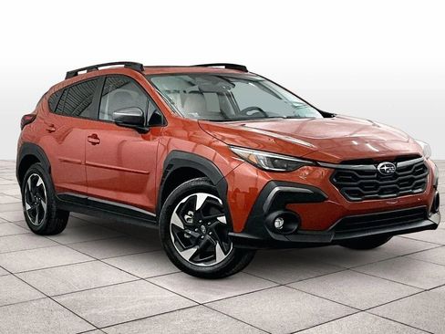 Used 2024 Subaru Crosstrek 2.5i Limited w/ Crosstrek Mirror Package image 2