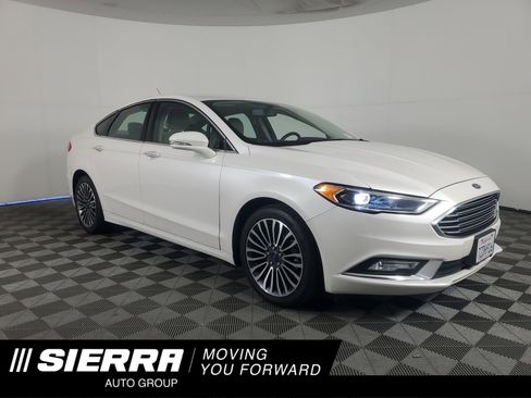 Used 2017 Ford Fusion SE w/ Fusion SE Technology Package image 1