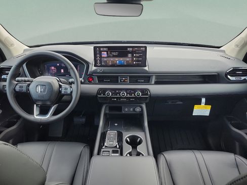 New 2026 Honda Pilot Touring image 12