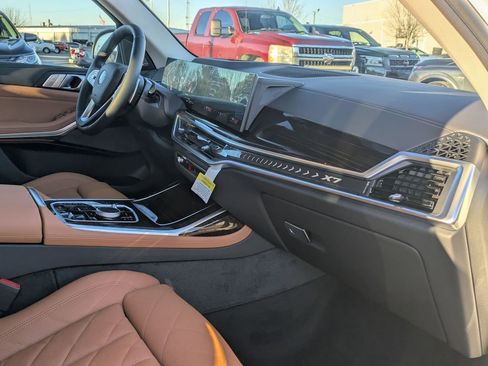 New 2026 BMW X7 xDrive40i AWD/4WD image 28