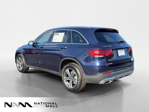 Used 2021 Mercedes-Benz GLC 300 4MATIC image 3