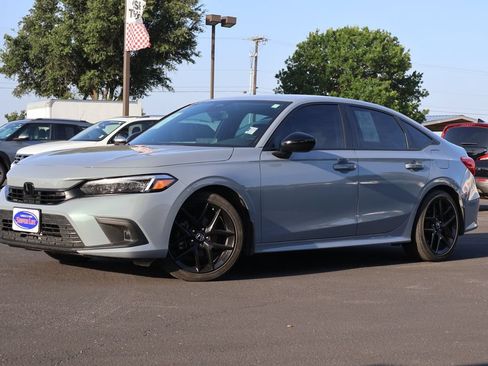 Used 2022 Honda Civic Sport image 15