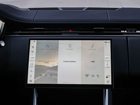 New 2025 Land Rover Range Rover SE image 26