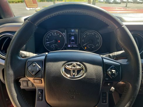 Certified 2022 Toyota Tacoma TRD Sport w/ Technology Package RWD image 27