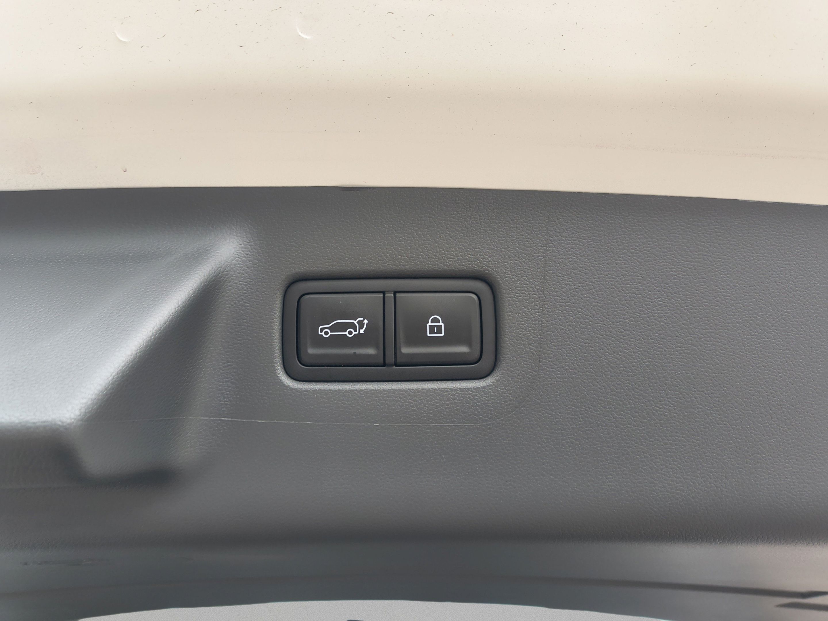 Used 2026 Hyundai Santa Fe SEL FWD image 10