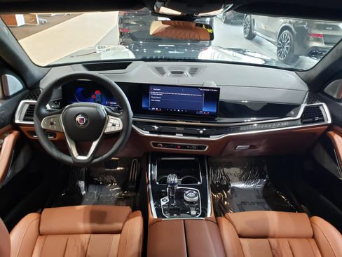 New 2026 BMW ALPINA XB7 AWD/4WD image 12