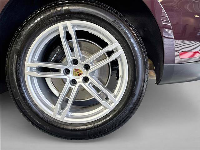 Certified 2026 Porsche Macan Turbo AWD/4WD image 22