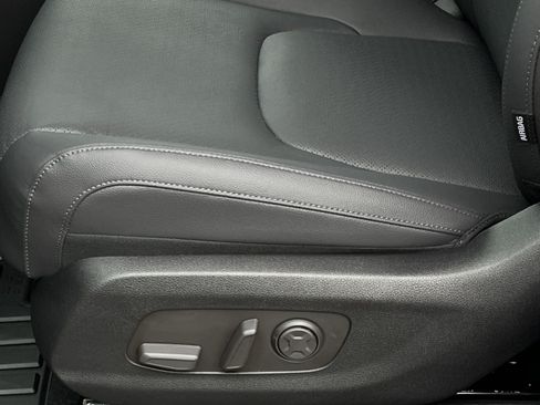 New 2027 Kia Carnival SX Prestige FWD image 19