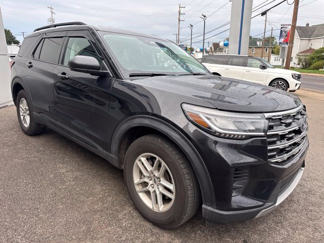 Used 2026 Ford Explorer Active AWD/4WD image 4