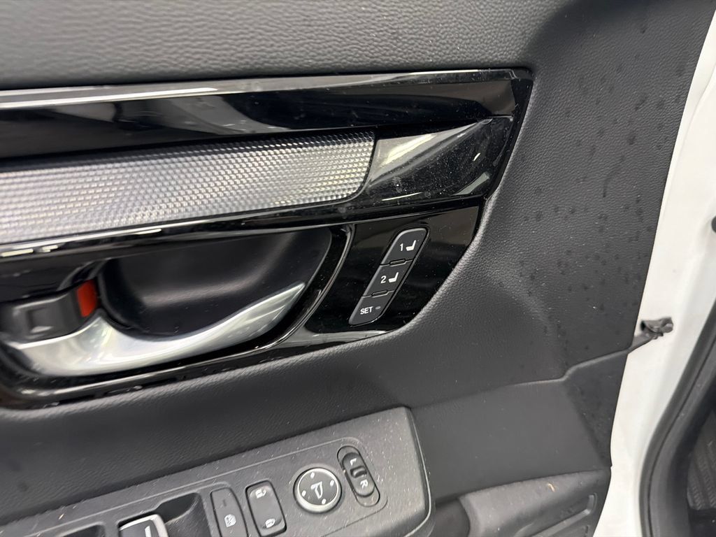 Used 2023 Honda CR-V Sport Touring image 12