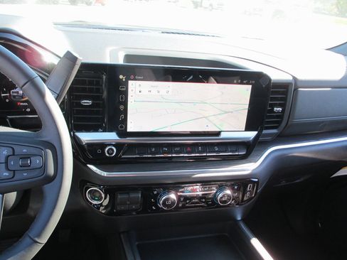 New 2026 GMC Sierra 2500 SLT w/ SLT Premium Package image 19