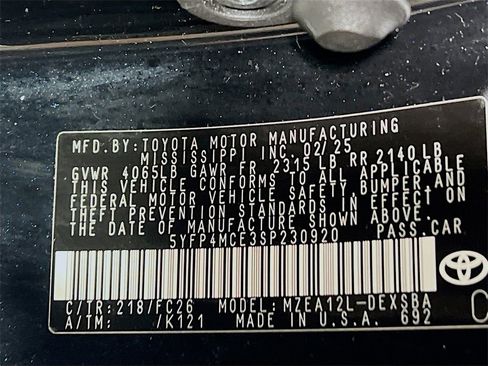 Used 2025 Toyota Corolla SE image 28