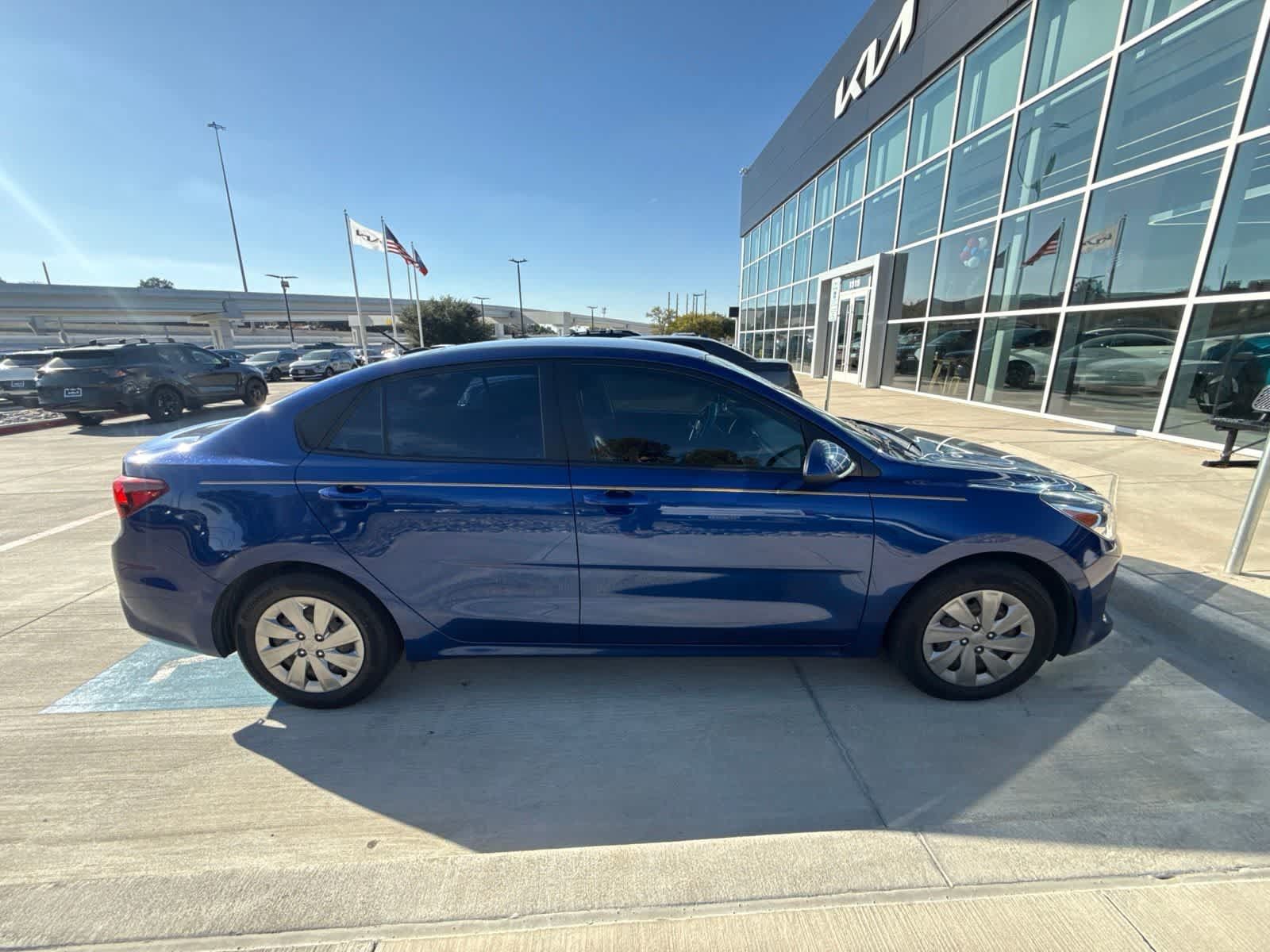 Used 2019 Kia Rio S FWD image 4