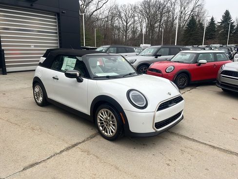 New 2026 MINI Cooper Cooper image 2