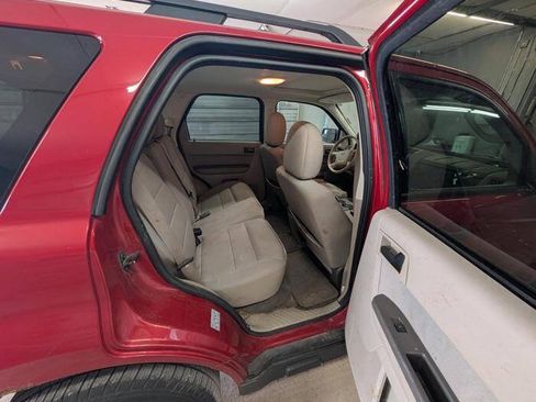 Used 2011 Ford Escape XLT w/ 201A Rapid Spec Order Code AWD/4WD image 27