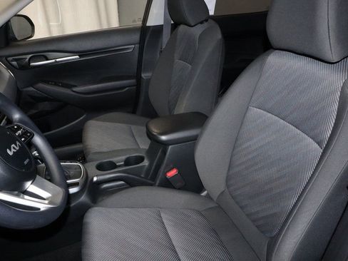 Used 2025 Kia Seltos LX image 25
