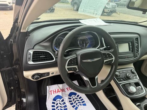 Used 2015 Chrysler 200 Limited FWD image 38