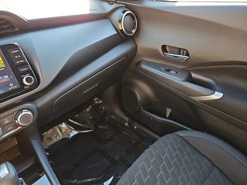 Certified 2023 Nissan Kicks SV FWD image 24