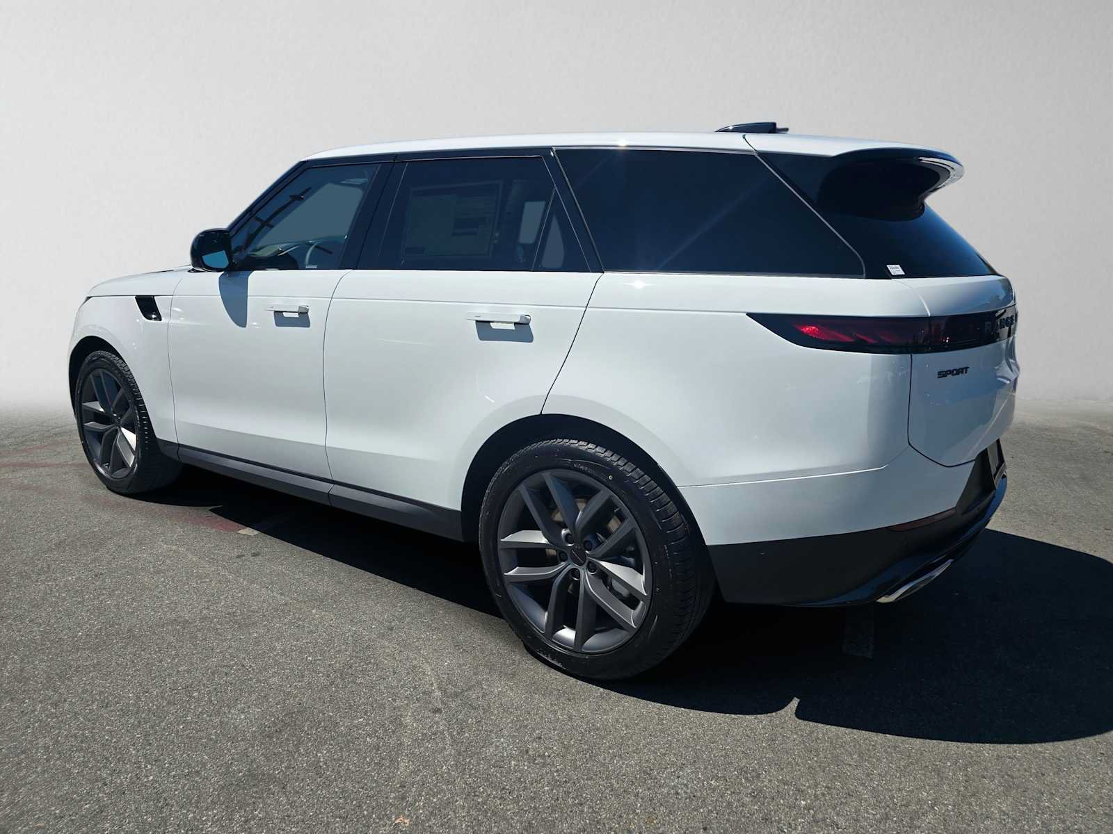 New 2026 Land Rover Range Rover Sport SE AWD/4WD image 3