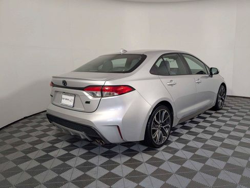 Used 2022 Toyota Corolla SE FWD image 6