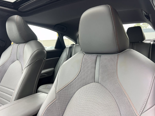 Used 2019 Toyota Avalon XSE w/ All Weather Liner Package FWD image 13