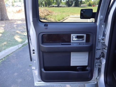 Used 2013 Ford F150 Platinum AWD/4WD image 24