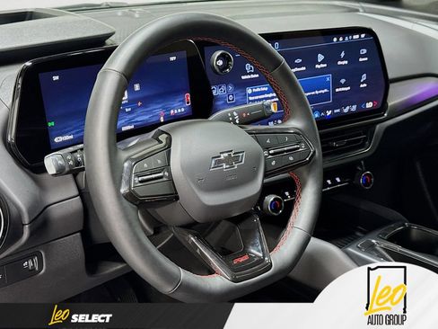 Used 2026 Chevrolet Equinox EV RS w/ Convenience Package II FWD image 14