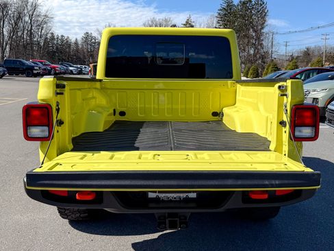 Used 2023 Jeep Gladiator Mojave w/ Cold Weather Group image 12