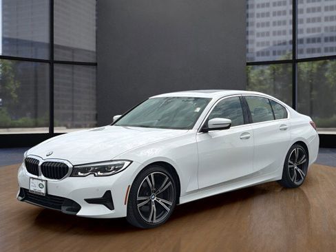 Used 2021 BMW 330i Sedan w/ Driving Assistance Package RWD image 9