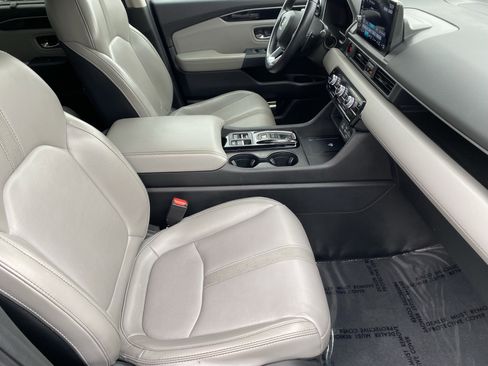 Used 2023 Honda Pilot EX-L image 9