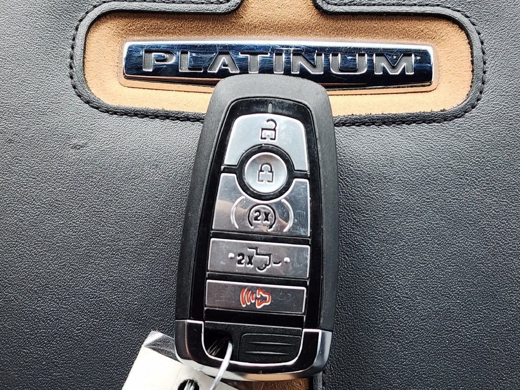 Used 2024 Ford F250 Platinum AWD/4WD image 42
