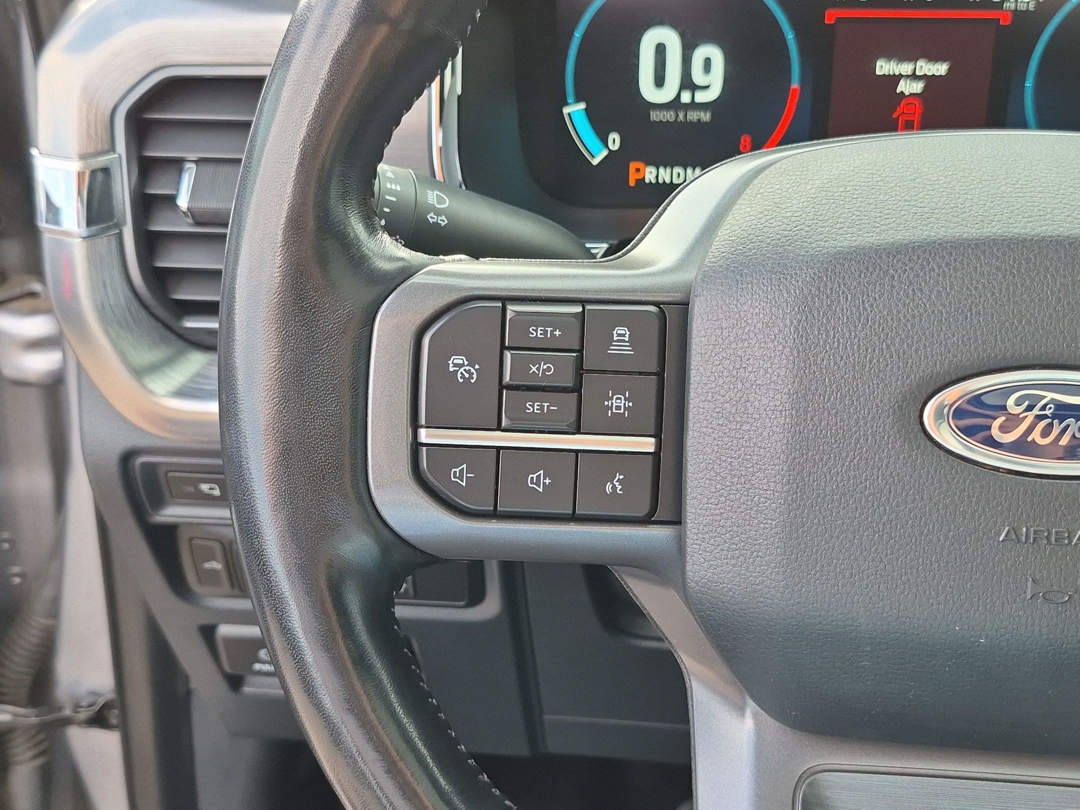 Used 2021 Ford F150 Lariat w/ Equipment Group 502A High AWD/4WD image 18