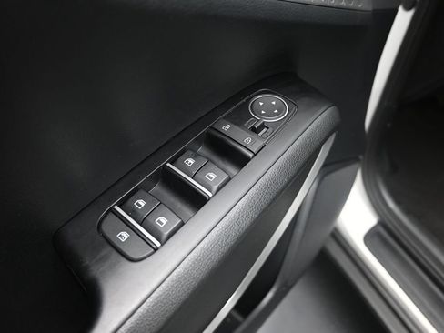 Used 2024 Kia Soul LX w/ Option Group 015 FWD image 22