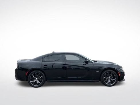 Used 2018 Dodge Charger R/T RWD image 17