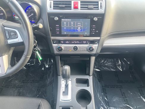 Used 2016 Subaru Legacy 2.5i Premium image 11