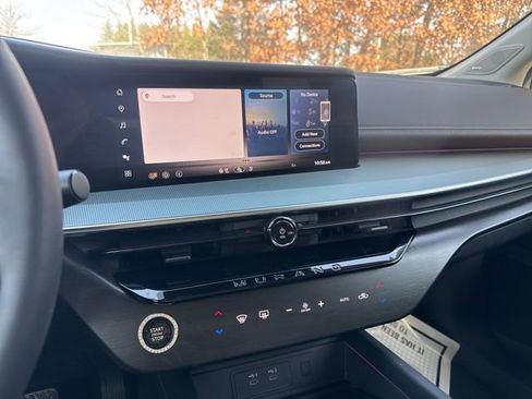 Used 2025 Nissan Murano Platinum w/ Cargo Package image 4