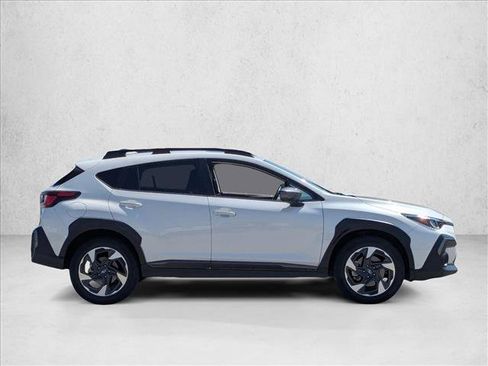 Used 2024 Subaru Crosstrek 2.5i Limited w/ Crosstrek Mirror Package AWD/4WD image 4