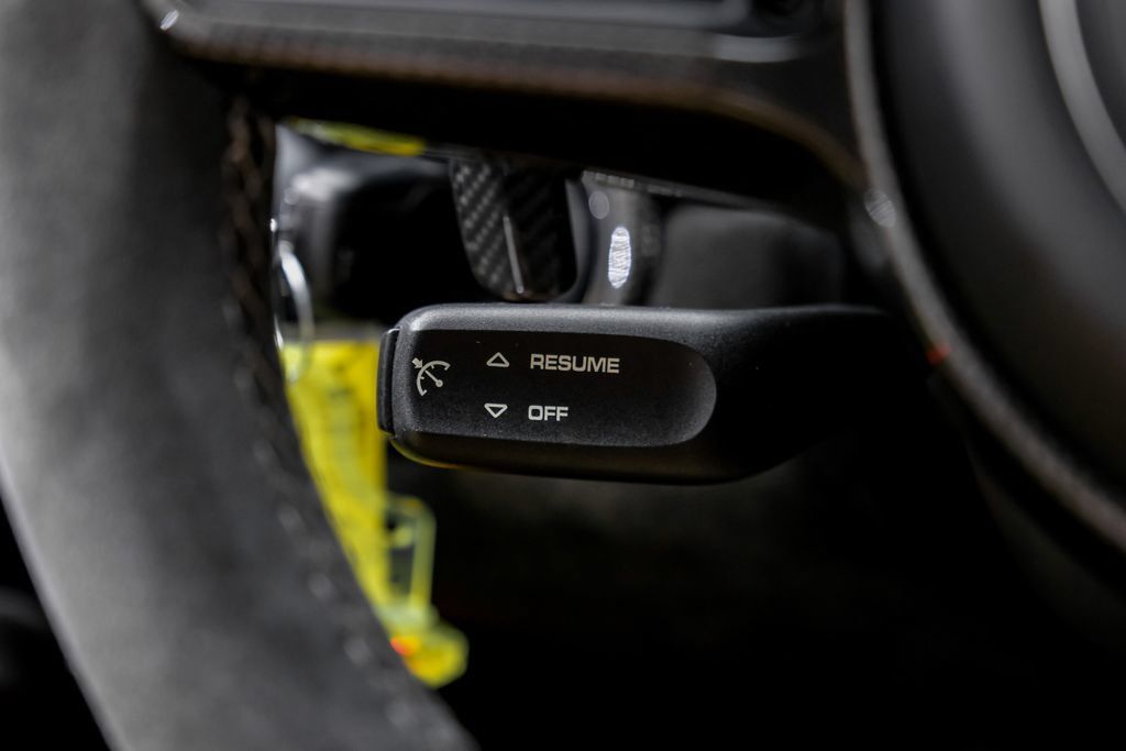 Used 2018 Porsche 911 GT2 RS RWD image 18