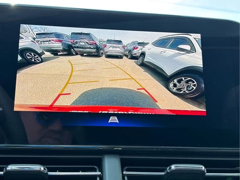 Certified 2024 Chevrolet Trax RS w/ Sunroof Package image 13