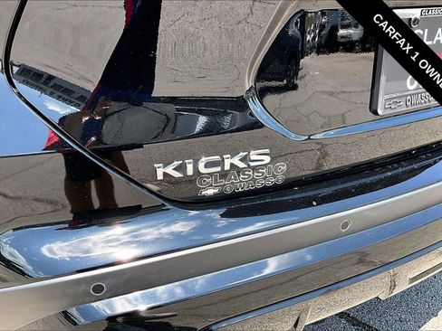 Used 2023 Nissan Kicks SR w/ SR Premium Package FWD image 23