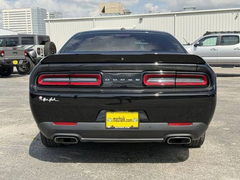 Used 2022 Dodge Challenger R/T image 6