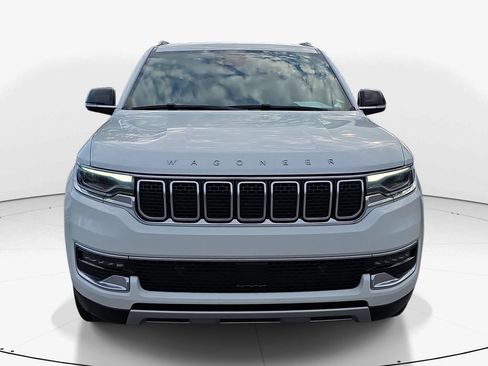 Used 2024 Jeep Wagoneer L Series II w/ Flexible Seating Group AWD/4WD image 6