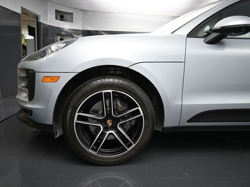 Certified 2021 Porsche Macan image 21