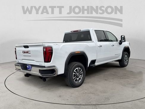 New 2026 GMC Sierra 2500 SLT AWD/4WD image 5