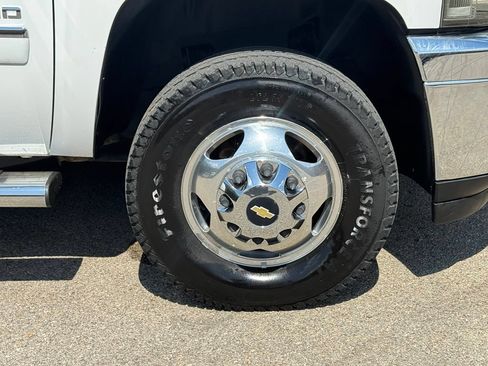 Used 2013 Chevrolet Silverado 3500 LT w/ Custom Sport Truck Package AWD/4WD image 8